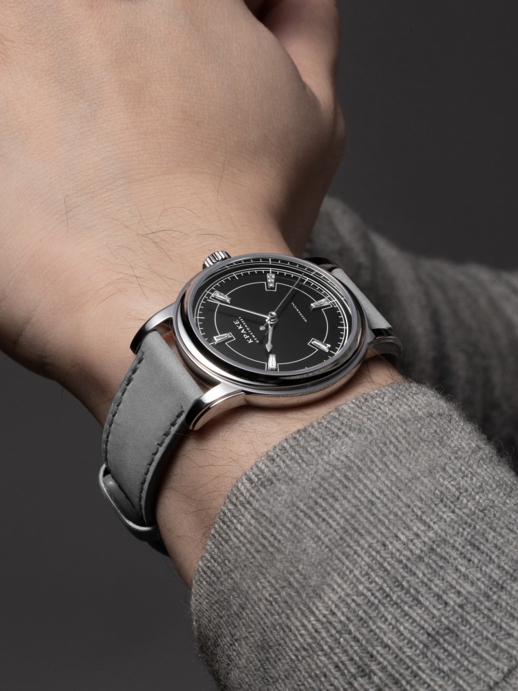Black dial with diamond