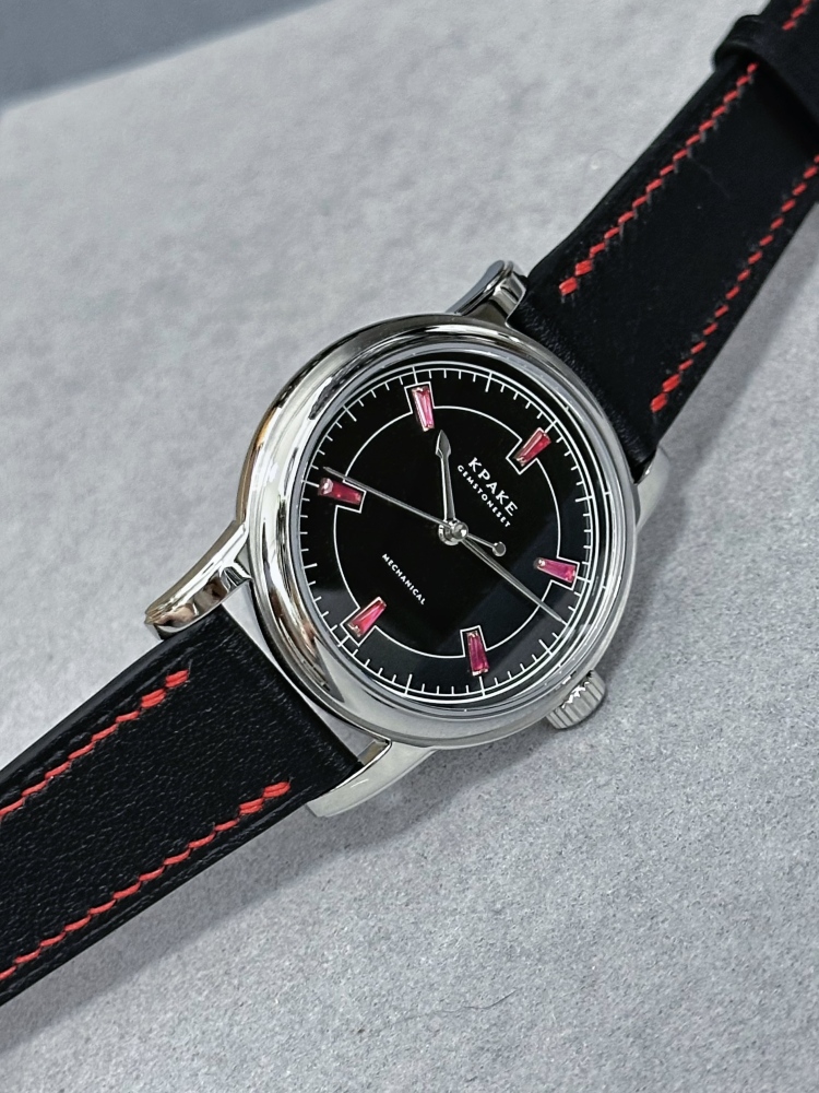 KPAKE 11.09 SPECIAL EDITION – ELEGANT BLACK WITH NATURAL RUBIES