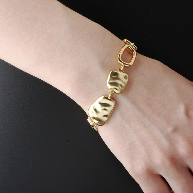 Gold-Tone Metal Three Colourful Beads Woven Bracelet