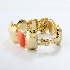 Gold-Tone Metal Irregular Beads and Imitation Coral Bracelet