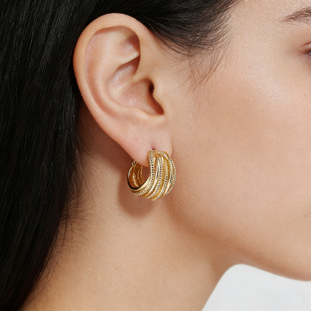 Gold-Tone Metal Lines Earring Hoop