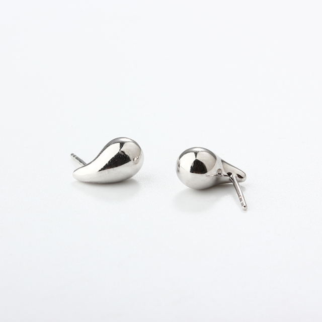 999 Sterling Silver Chunky Teardrop Earrings Studs
