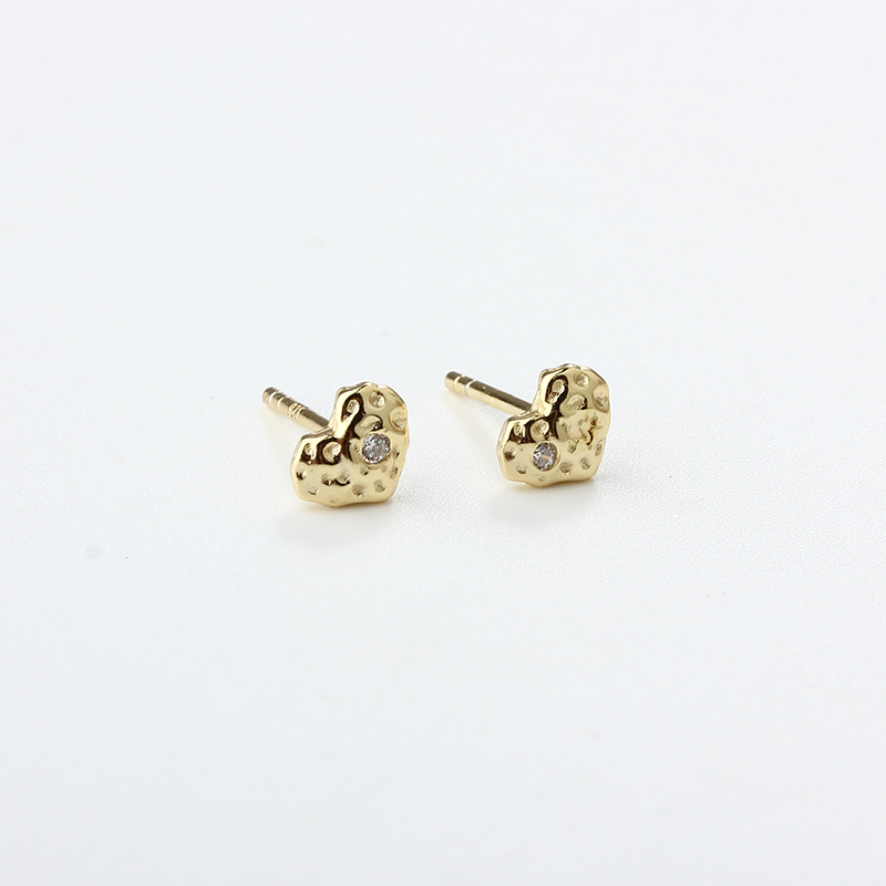 925 Sterling Silver Hammered Heart Earring Studs