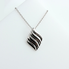 925 Sterling Silver Flowing Wave Rhombus Pendant