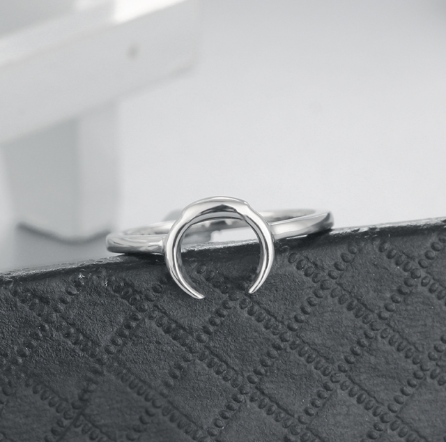 925 Sterling Silver Moon Open Ring