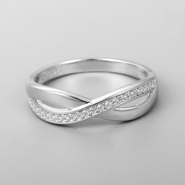 925 Sterling Silver Crisscross Twist Paved CZ Ring