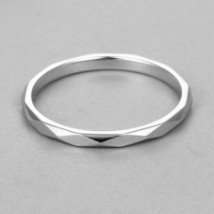 925 Sterling Silver Rhombus Cut Twist Thin Ring