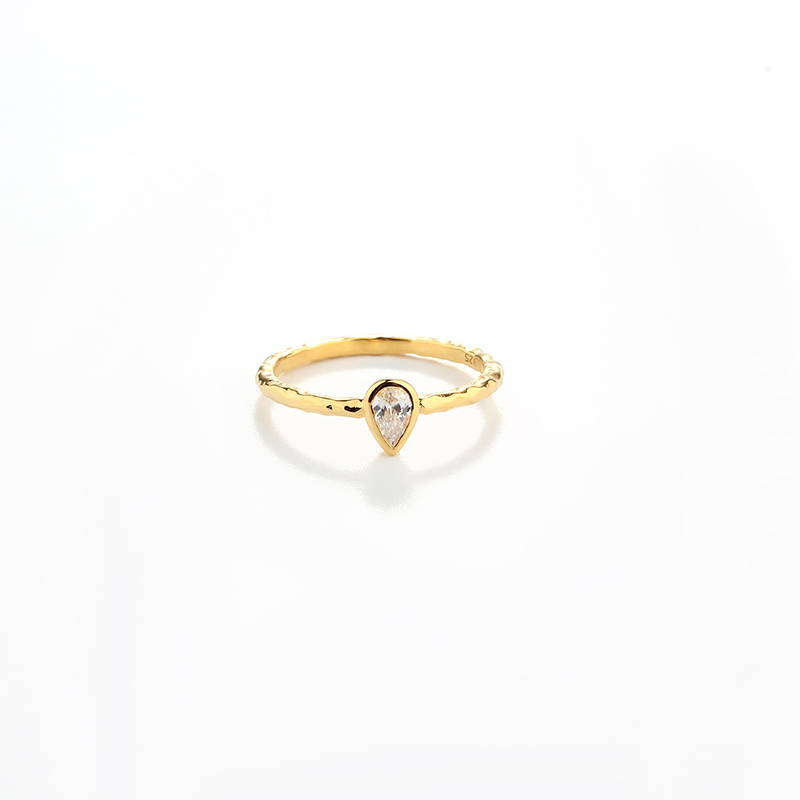 925 Sterling Silver Hammered Pear-Shaped CZ Thin Band Ring