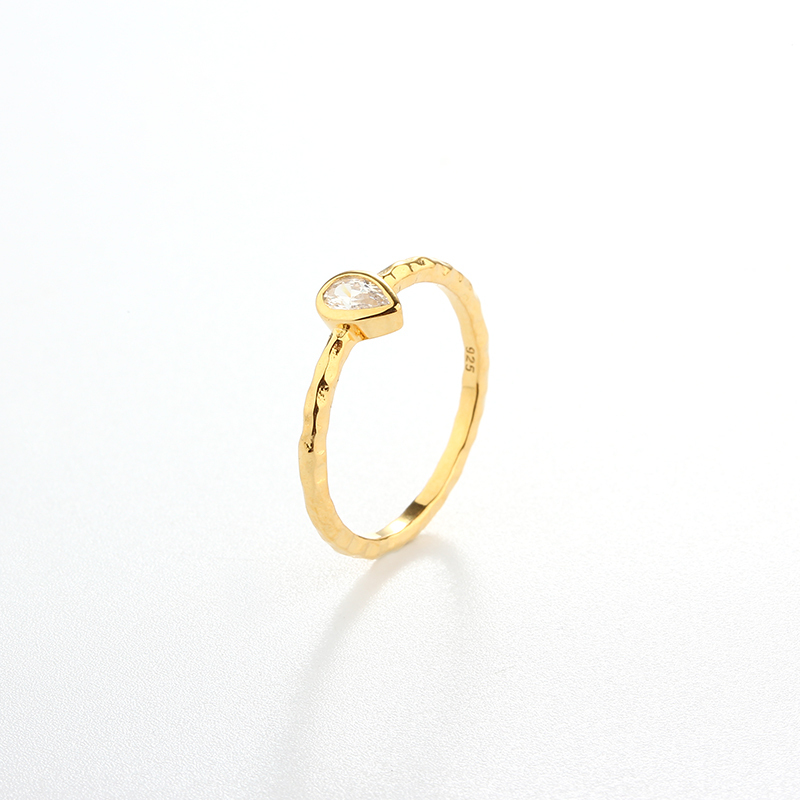 925 Sterling Silver Hammered Pear-Shaped CZ Thin Band Ring