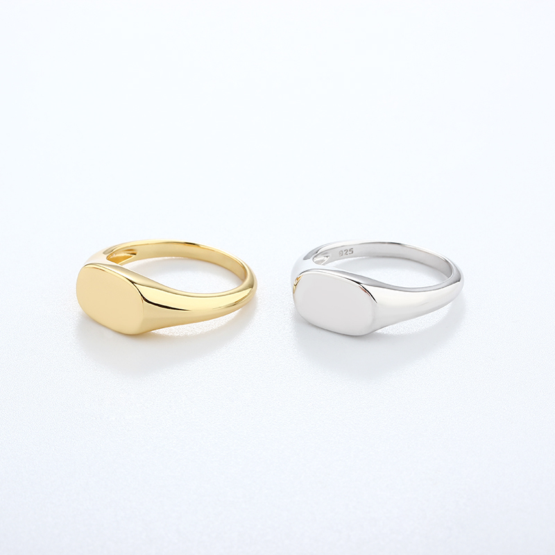 925 Sterling Silver Polished Oval Signet Ring