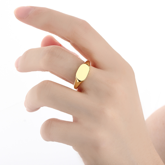 925 Sterling Silver Polished Oval Signet Ring