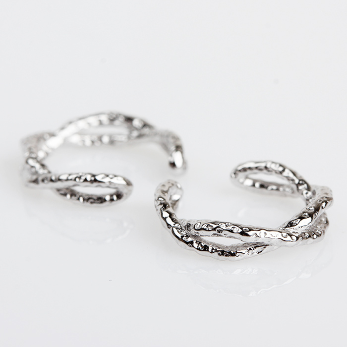 925 Sterling Silver Textured Twisted Link Ear Cuff