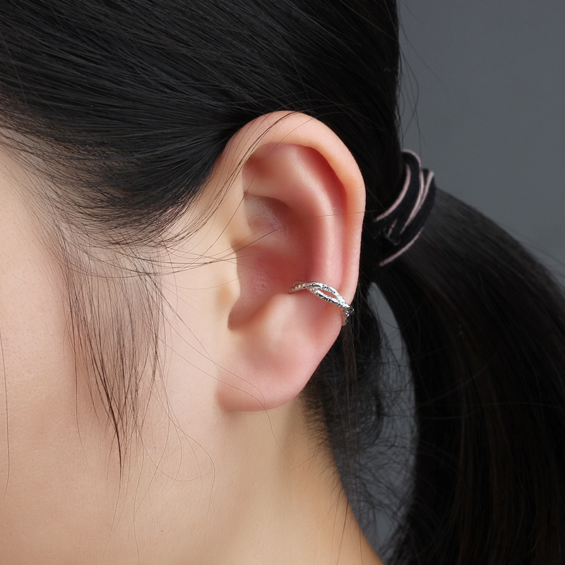 925 Sterling Silver Textured Twisted Link Ear Cuff