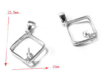 925 Sterling Silver Diamond Shaped Pendant Pearl Caps