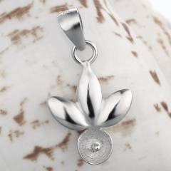 925 Sterling Silver Three Leaves Pendant For Pearl