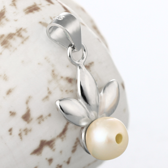 925 Sterling Silver Three Leaves Pendant For Pearl