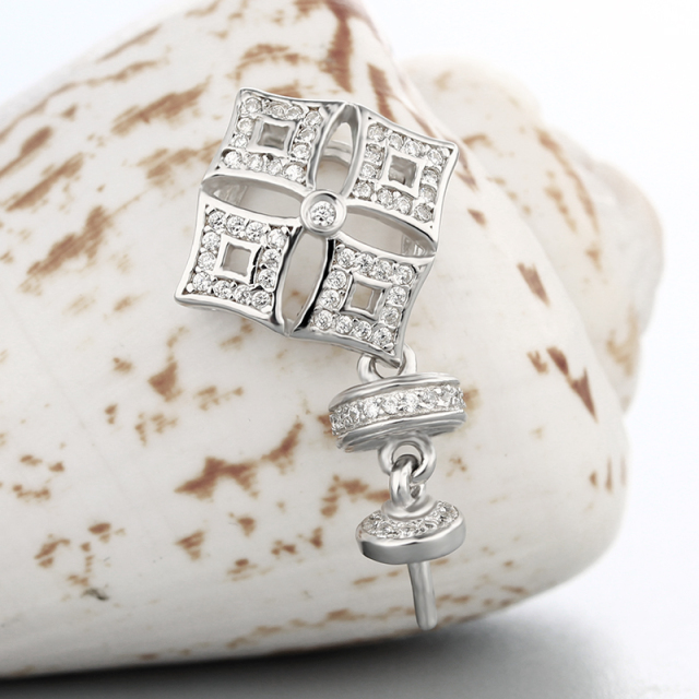 925 Sterling Silver CZ Stone Diamond Shaped Pendant For Pearl