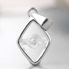925 Sterling Silver Simple Diamond Shaped Pendant For Pearl