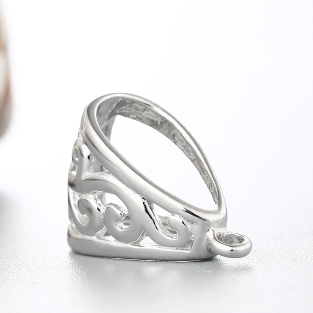 925 Sterling Silver Fancy Hollow Pendant