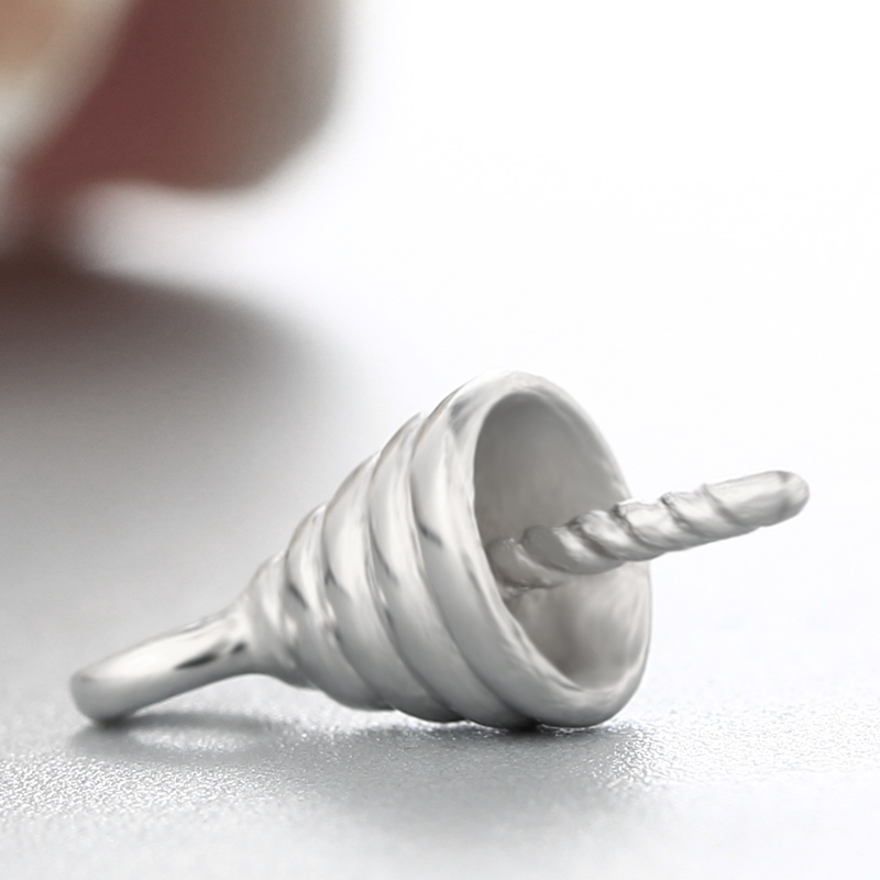 925 Sterling Silver Whirling Horn Pendant With Pearl Cups