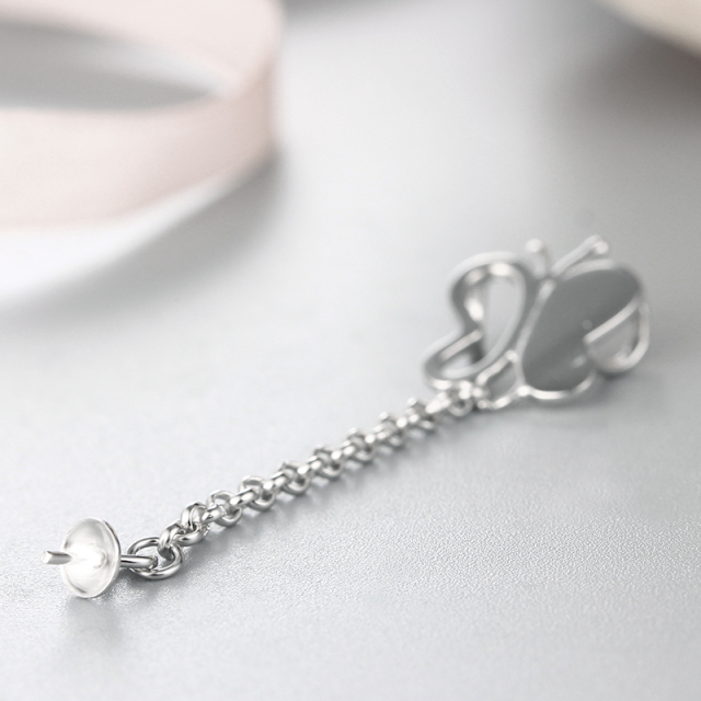 925 Sterling Silver Butterfly Pendant With Long Chain Pearl Mounting
