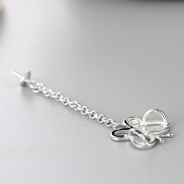 925 Sterling Silver Butterfly Pendant With Long Chain Pearl Mounting
