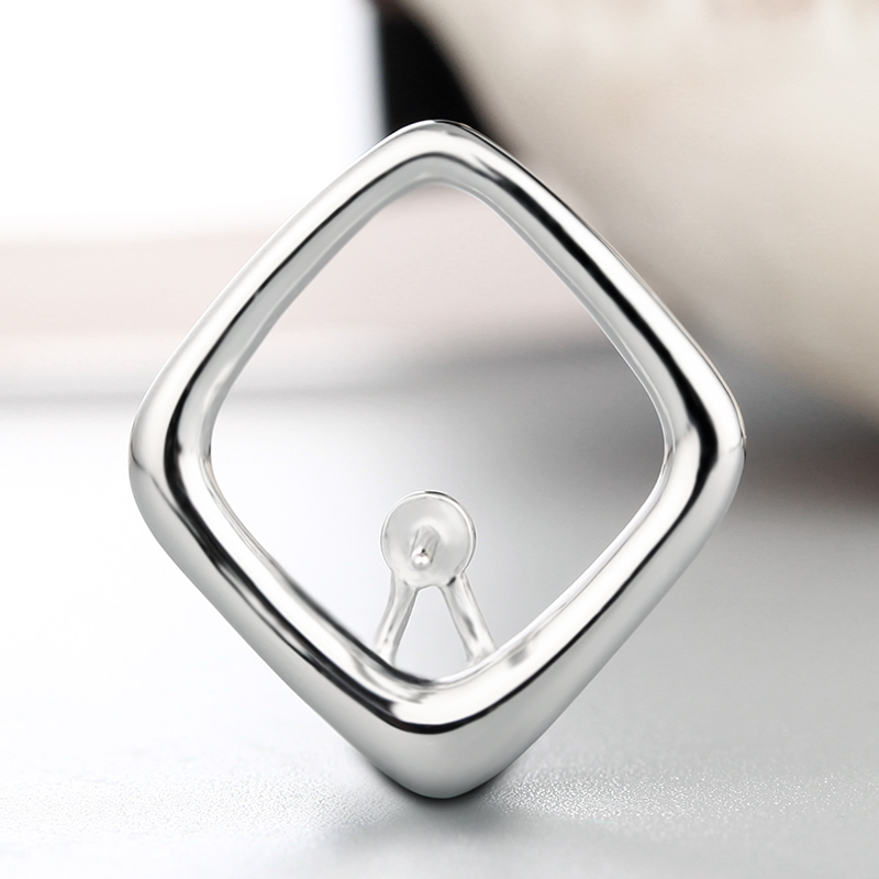 925 Sterling Silver Diamond Shaped Pendant Pearl Caps