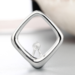 925 Sterling Silver Diamond Shaped Pendant Pearl Caps