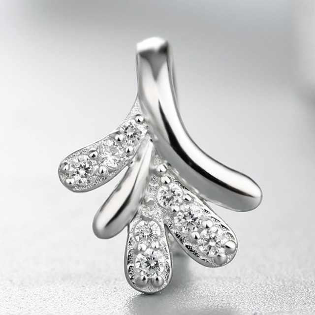 925 Sterling Silver Cubic Zirconia Unique Plant Pendant Clasps