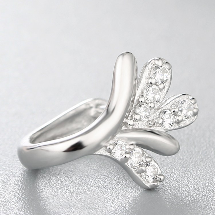 925 Sterling Silver Cubic Zirconia Unique Plant Pendant Clasps