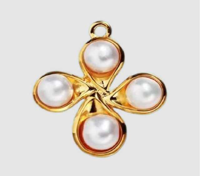 925 Sterling Silver Pearls Flower Charm