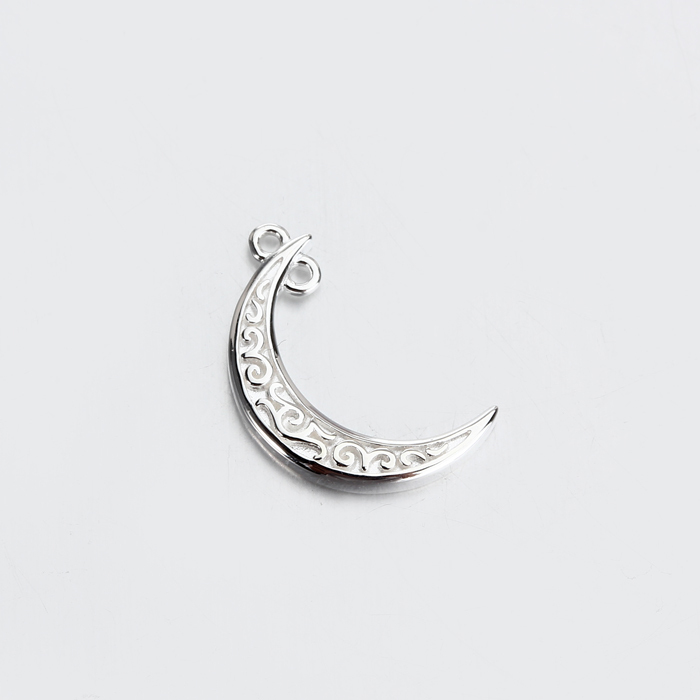925 Sterling Silver Hot-Selling Scythe Moon Charms With Patterns