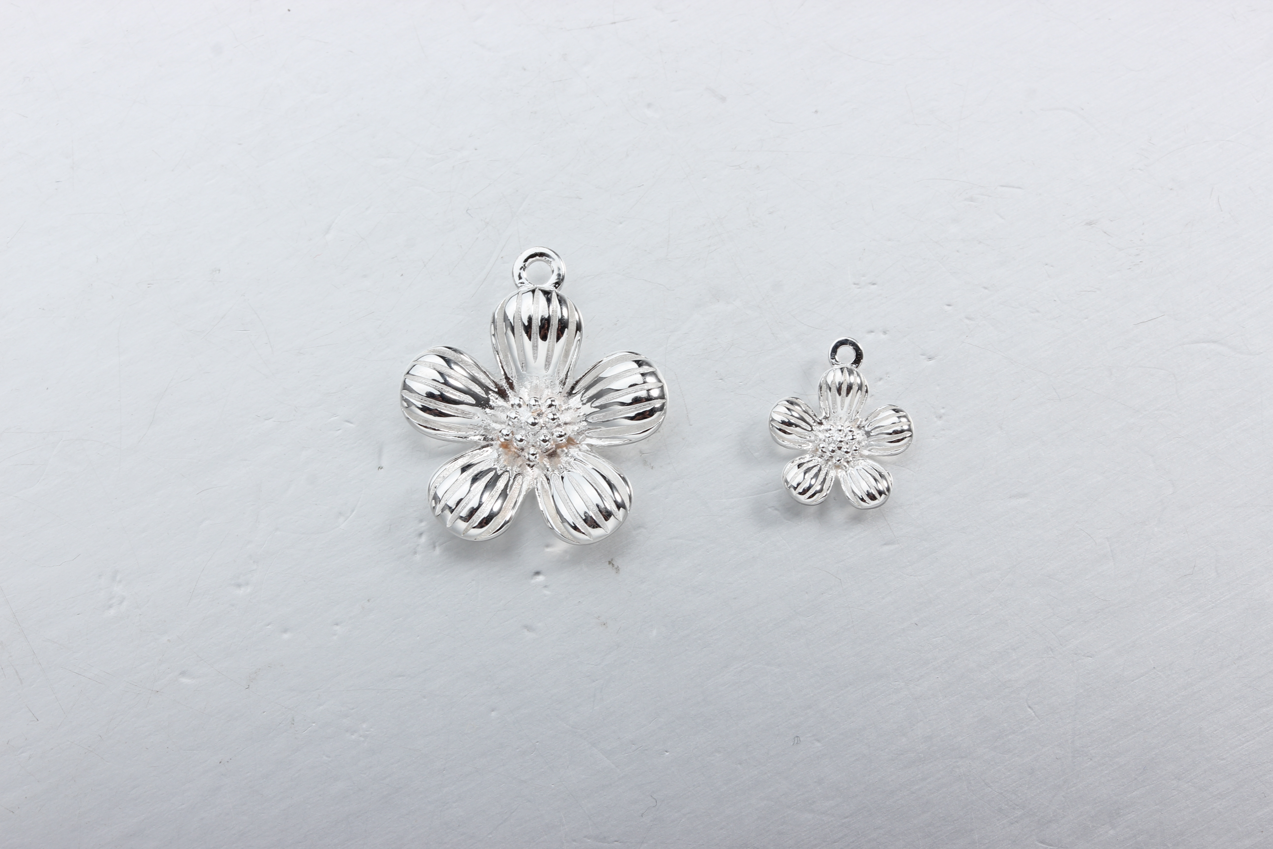 925 Sterling Silver Spring Flower Charms -18Mm
