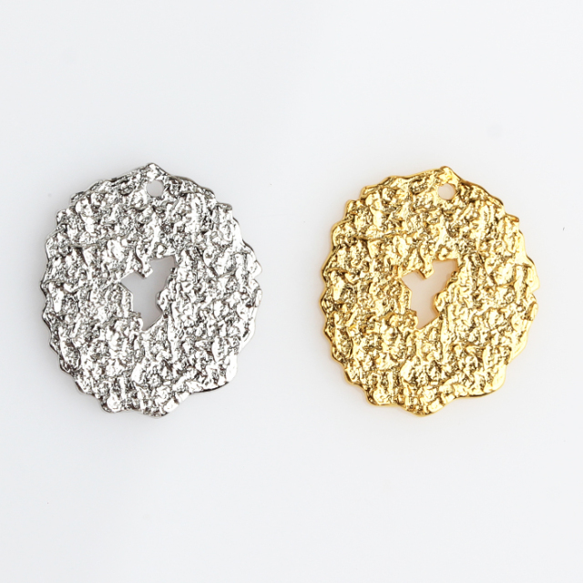 925 Sterling Silver Hammered Surface Round Charm