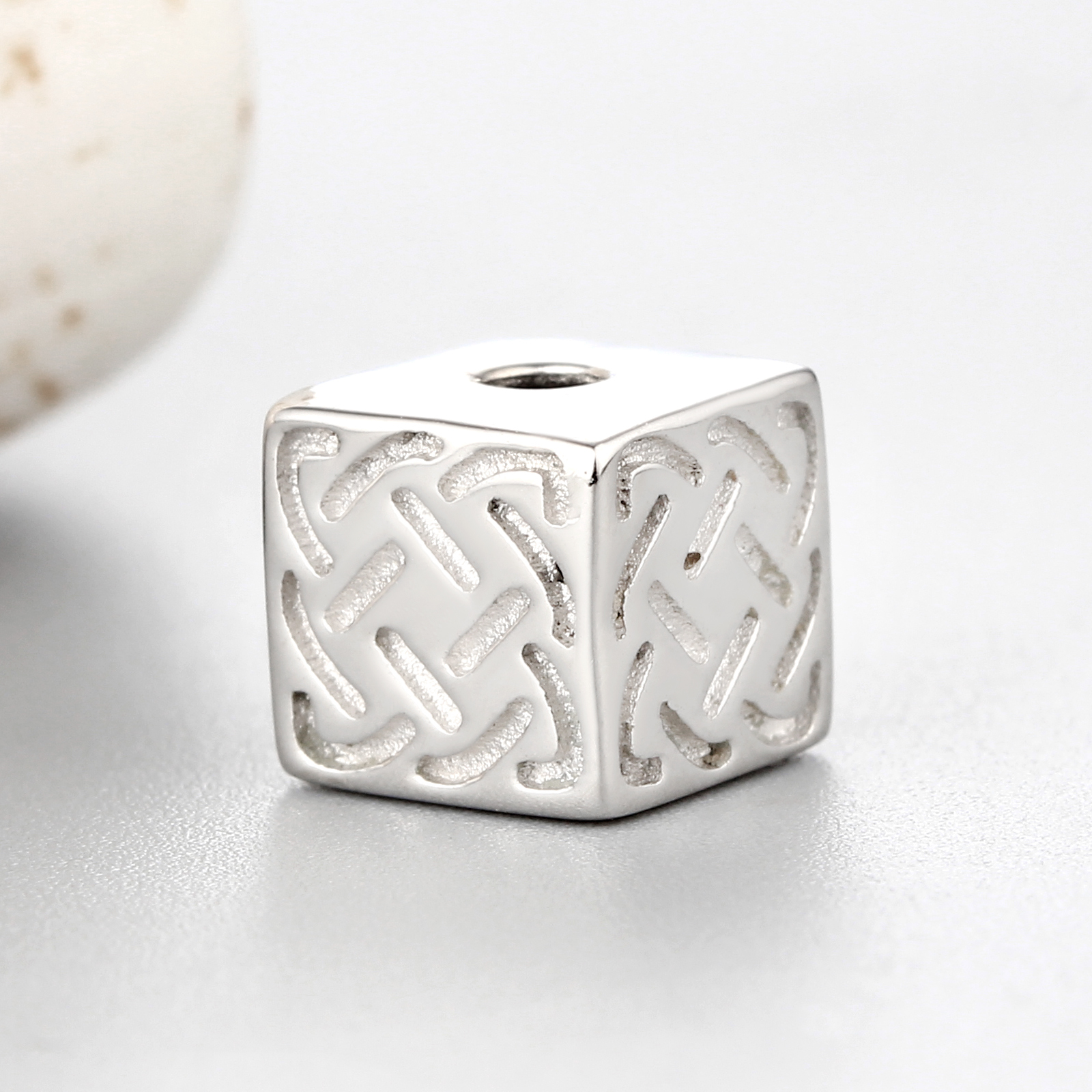 925 Sterling Silver Engraved Pattern Cube Beads