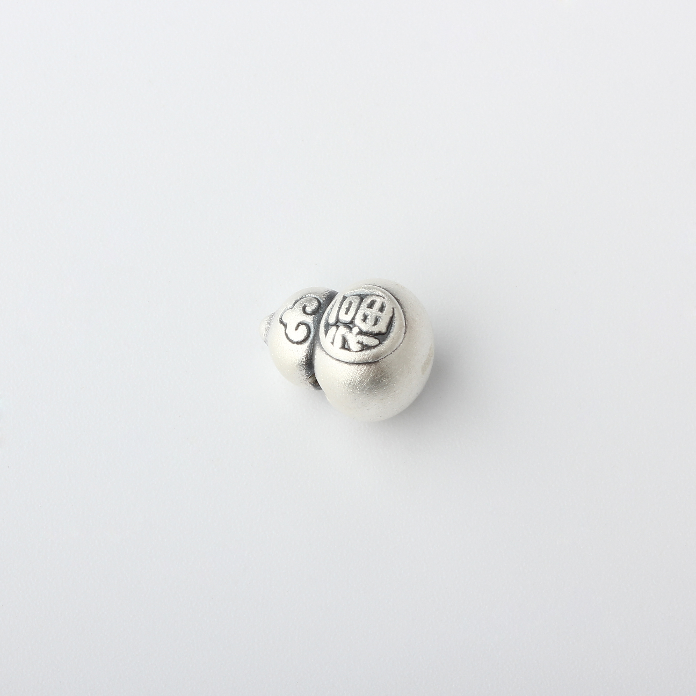 999 Sterling Silver 3D Cloud-Pattern Gourd Spacer Bead?