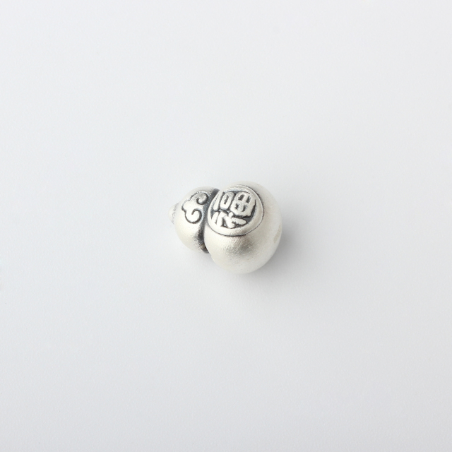 999 Sterling Silver 3D Cloud-Pattern Gourd Spacer Bead?
