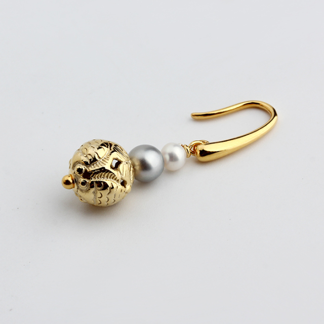 925 sterling silver freshwater pearl with texture bead hook earrings