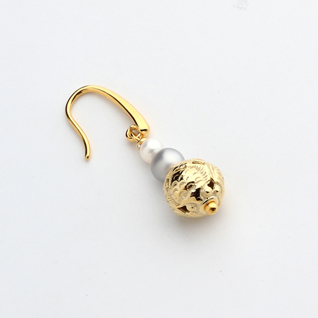 925 sterling silver freshwater pearl with texture bead hook earrings
