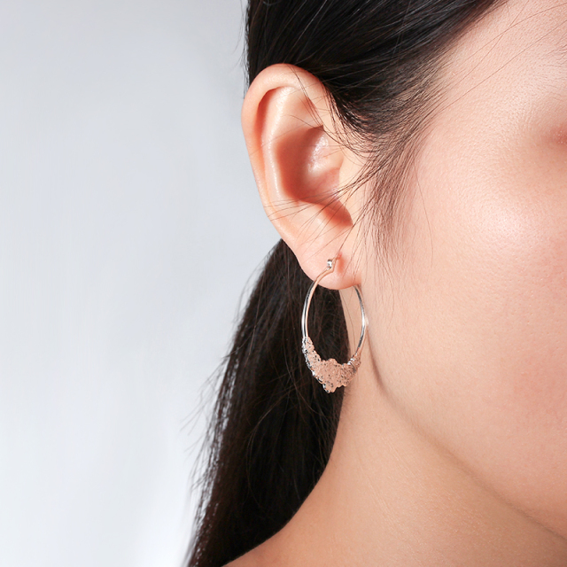 925 Sterling Silver Hammered Huggie Lock Earrings