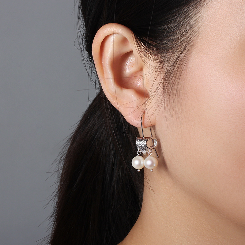 925 Sterling Silver Round Fresh Water Pearl Earring Hook