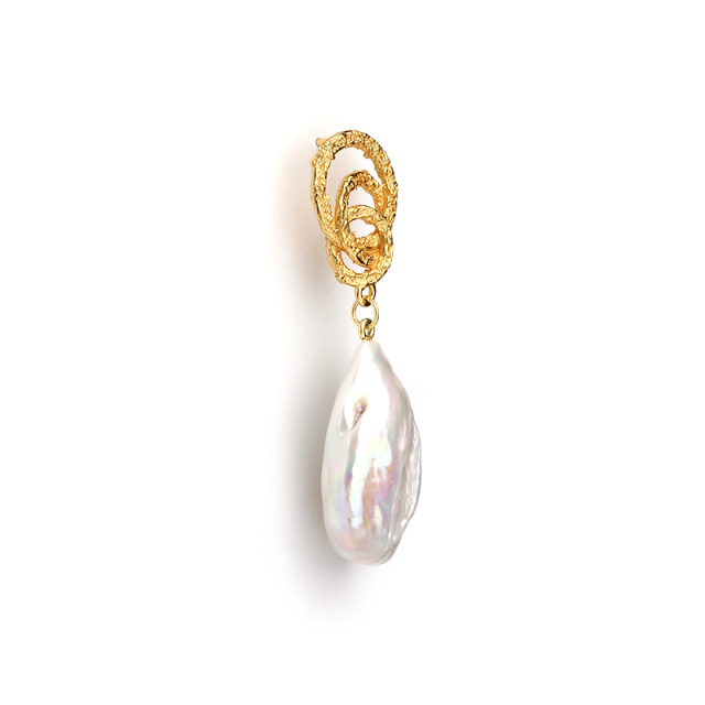 925 Sterling Silver Raised hammered Baroque Pearl Earring Studs