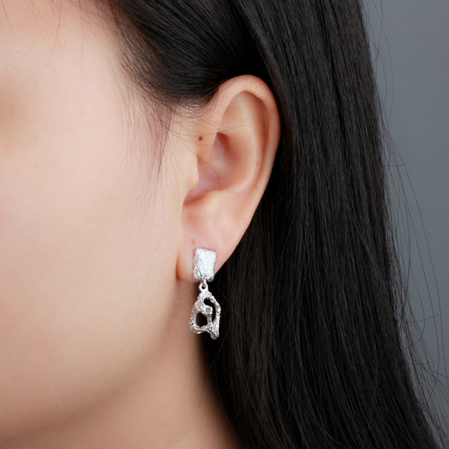 925 Sterling Silver Hammered Earring Studs
