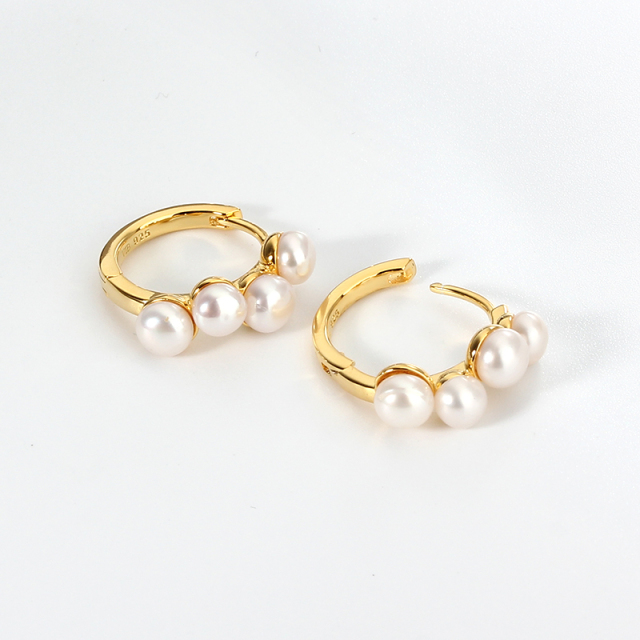 925 Sterling Silver Pearl Huggie Earring 2022 New Trend
