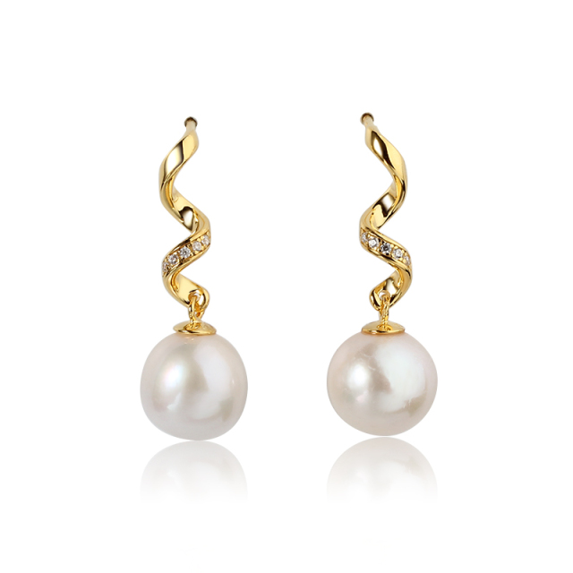Sterling Silver 925 Twisted Earring with Round Baroque Pearl