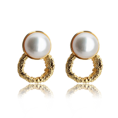 925 Sterling Silver Hammered Button Pearl Stud Earrings