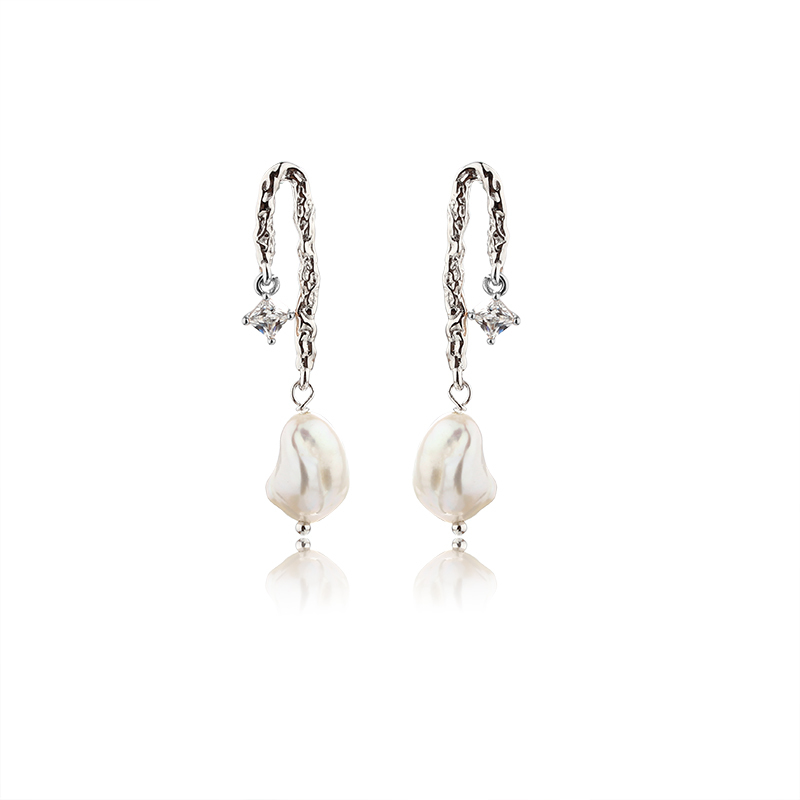 925 Sterling Silver Baroque Pearl Earrings