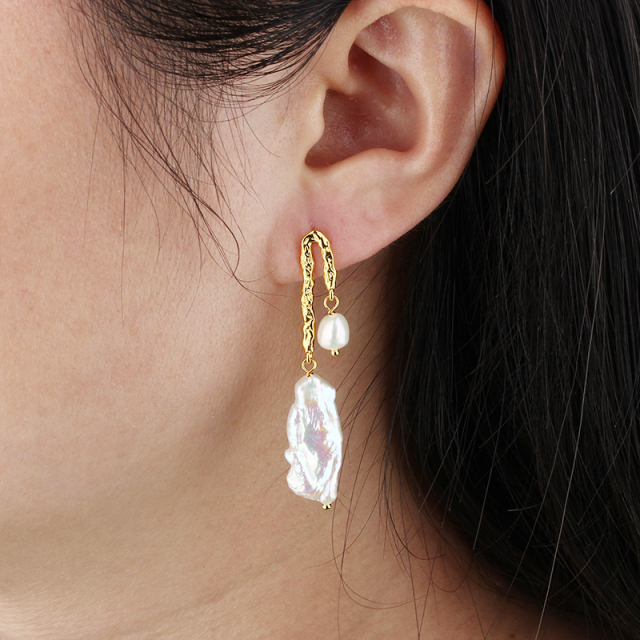 925 Sterling Silver Baroque Pearl Earrings