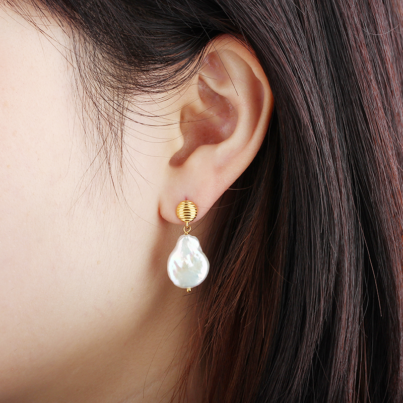 925 Sterling Silver Baroque Pearl Earrings