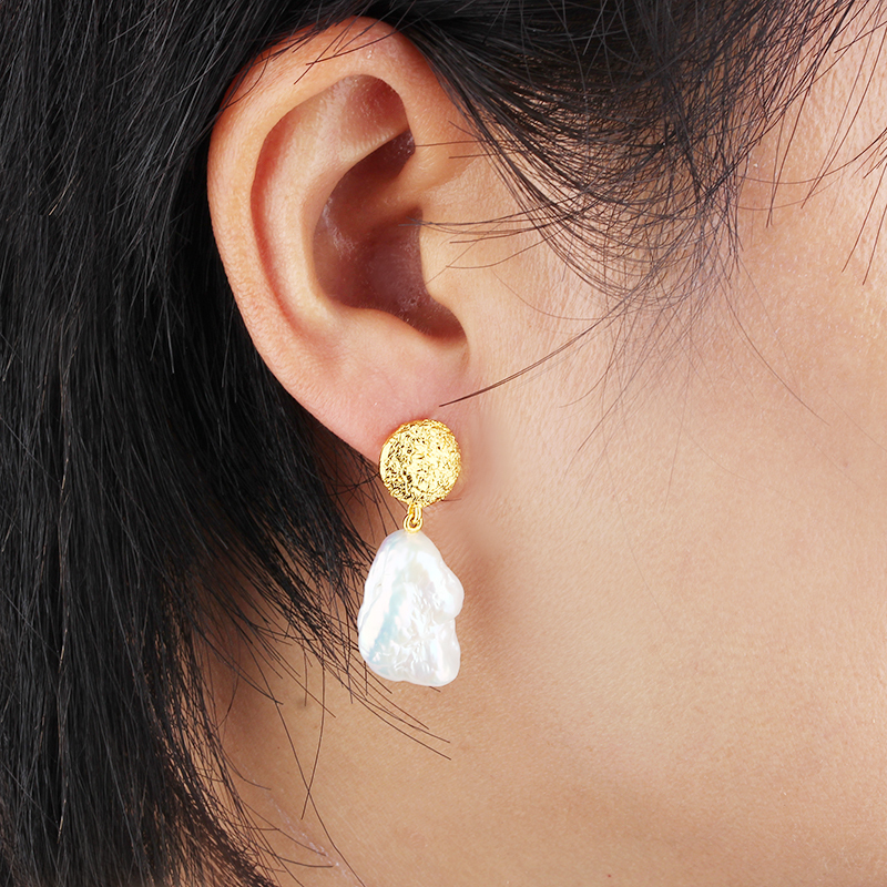 925 Sterling Silver Baroque Pearl Earrings